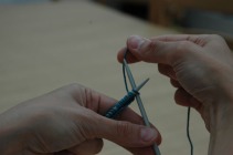 knit stitch tutorial beginner step 2b